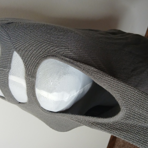 Pink Republic grey knit cold shoulder size small - Picture 7 of 14